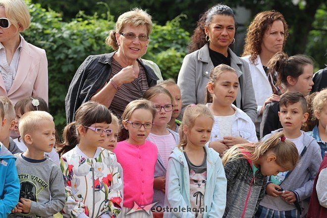 Otwarcie placu zabaw w Przedszkolu Miejskim nr 8 [26.06.2017] - zdjęcie #12 - eOstroleka.pl