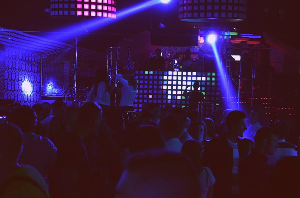 Tomasz Niecik wystąpił w Clubie Ibiza Zalesie [ZDJĘCIA] - zdjęcie #21 - eOstroleka.pl