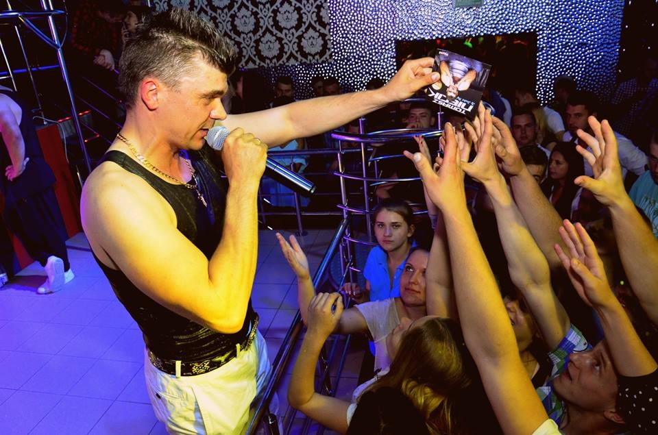 Tomasz Niecik wystąpił w Clubie Ibiza Zalesie [ZDJĘCIA] - zdjęcie #30 - eOstroleka.pl
