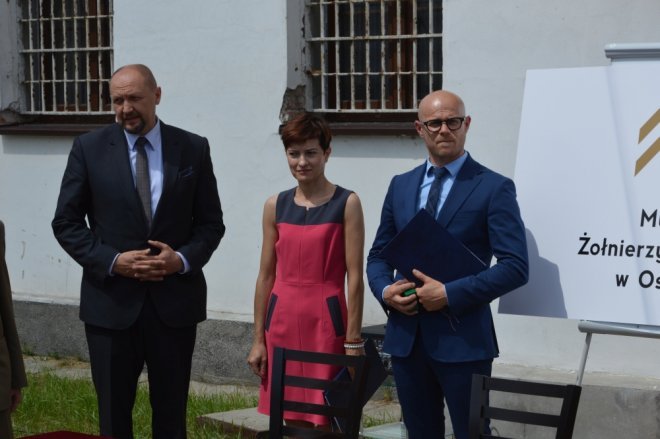 Uroczyste podpisanie umowy na budowę MŻW [14.07.2017] - zdjęcie #25 - eOstroleka.pl