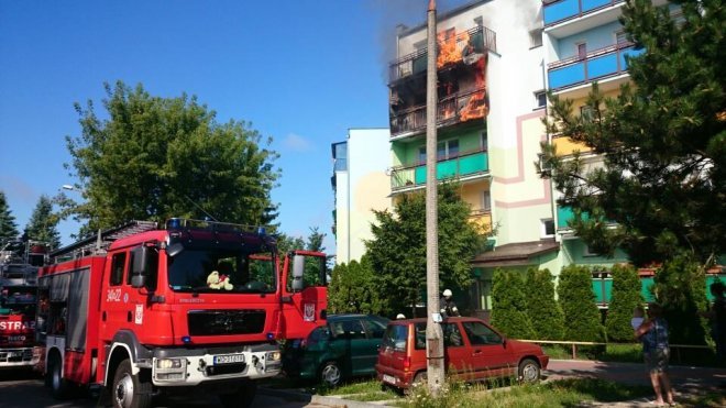 Ostrołęka: Pożar w bloku przy ulicy Madalińskiego [ZDJĘCIA] - zdjęcie #15 - eOstroleka.pl