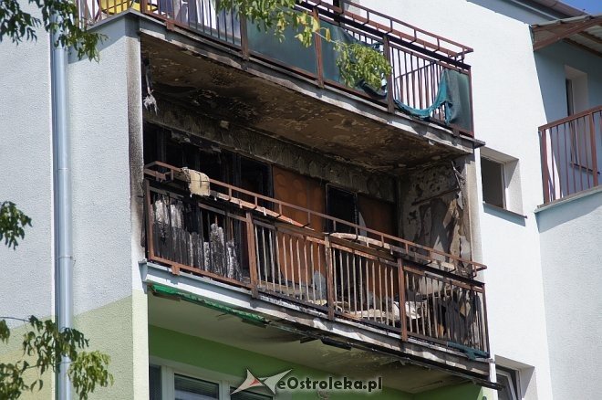 Ostrołęka: Pożar w bloku przy ulicy Madalińskiego [ZDJĘCIA] - zdjęcie #13 - eOstroleka.pl