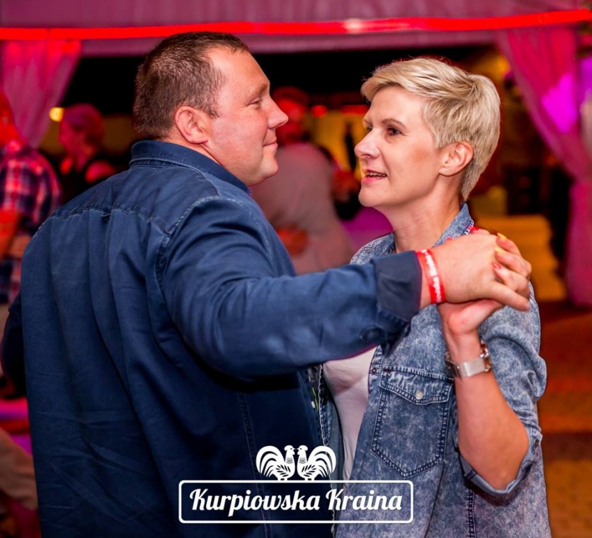 Dancing z zespołem Konkret w Kurpiowskiej Krainie [ZDJĘCIA] - zdjęcie #1 - eOstroleka.pl