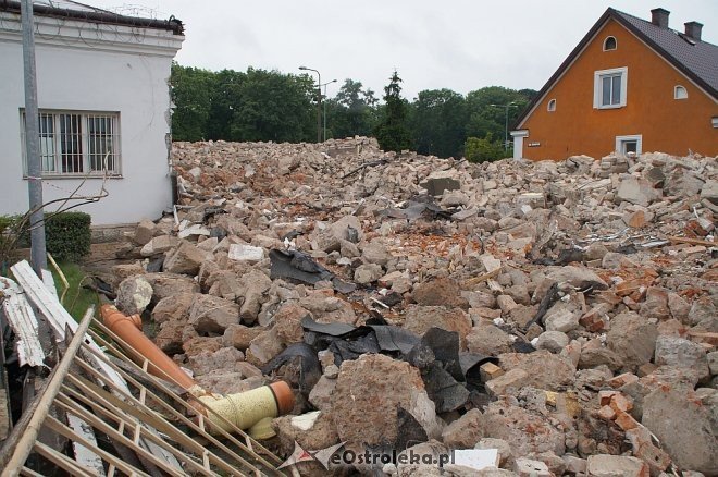 Ekipy budowlane rozpoczęły prace nad Muzeum Żołnierzy Wyklętych [ZDJĘCIA] - zdjęcie #6 - eOstroleka.pl