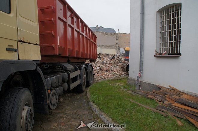 Ekipy budowlane rozpoczęły prace nad Muzeum Żołnierzy Wyklętych [ZDJĘCIA] - zdjęcie #10 - eOstroleka.pl