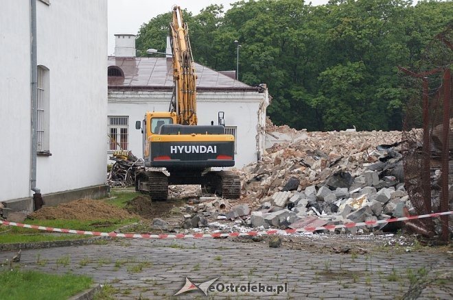 Ekipy budowlane rozpoczęły prace nad Muzeum Żołnierzy Wyklętych [ZDJĘCIA] - zdjęcie #18 - eOstroleka.pl