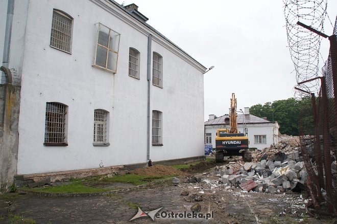 Ekipy budowlane rozpoczęły prace nad Muzeum Żołnierzy Wyklętych [ZDJĘCIA] - zdjęcie #22 - eOstroleka.pl