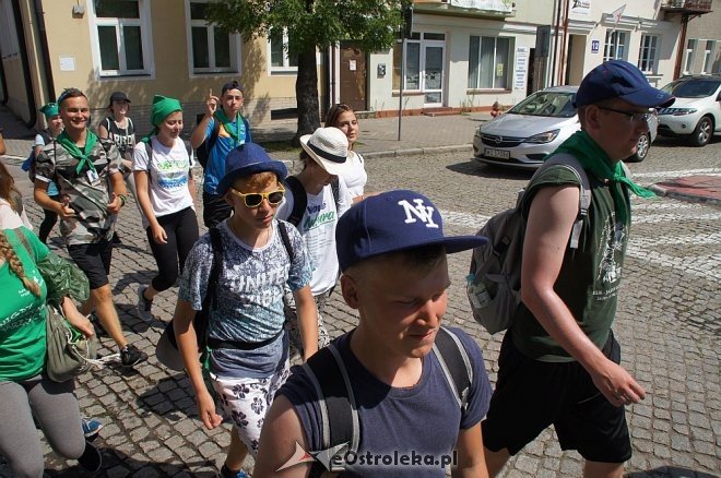 Pielgrzymi z Ełku przeszli przez Ostrołękę [ZDJĘCIA] - zdjęcie #71 - eOstroleka.pl