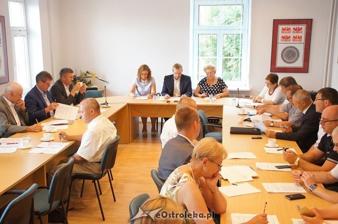XXXV sesja Rady Powiatu w Ostrołęce [02.08.2017] - zdjęcie #31 - eOstroleka.pl