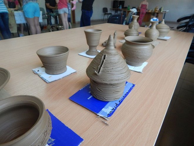 Warsztaty ceramiczne dla mieszkańców Drwęczy zakończone [ZDJĘCIA] - zdjęcie #7 - eOstroleka.pl