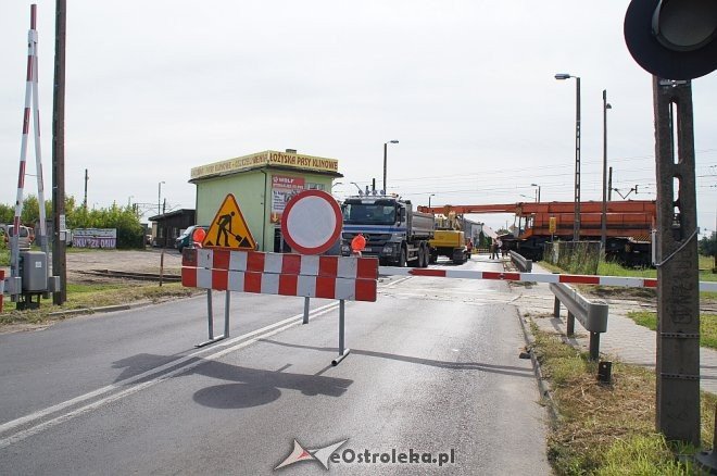 Rozpoczął się remont przejazdu kolejowego na „wylotówce” z Ostrołęki [ZDJĘCIA] - zdjęcie #7 - eOstroleka.pl
