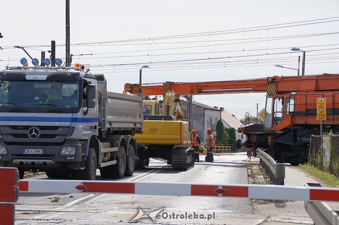 Rozpoczął się remont przejazdu kolejowego na „wylotówce” z Ostrołęki [ZDJĘCIA] - zdjęcie #9 - eOstroleka.pl