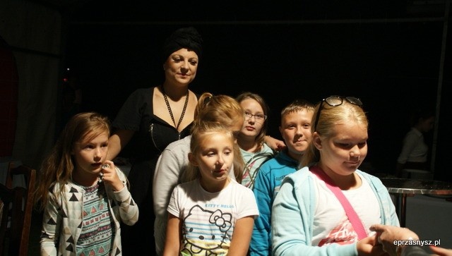 Piękni i Młodzi zagrali podczas Dni Chorzel [WIDEO, ZDJĘCIA] - zdjęcie #41 - eOstroleka.pl