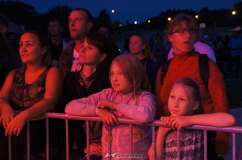 Koncert Manchester podczas festynu Cud nad Narwią [12.08.2017] - zdjęcie #12 - eOstroleka.pl