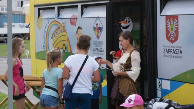 Fotorelacja z wakacyjnej trasy Radosnego Świetlicobusu [14.08.2017] - zdjęcie #69 - eOstroleka.pl