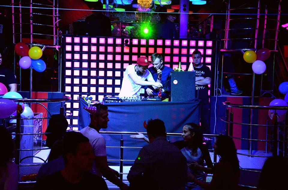 Urodziny Clubu Ibiza Zalesie: Koncert Bobi i Prisoners Show [WIDEO, ZDJĘCIA] - zdjęcie #43 - eOstroleka.pl