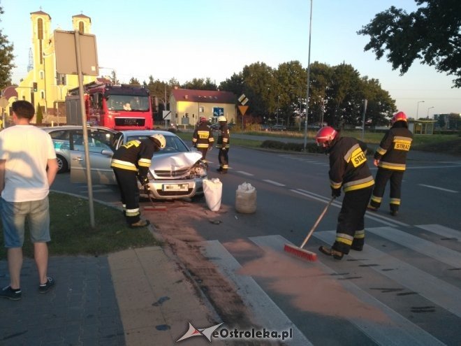 Wypadek na Sikorskiego [30.08.2017] - zdjęcie #3 - eOstroleka.pl