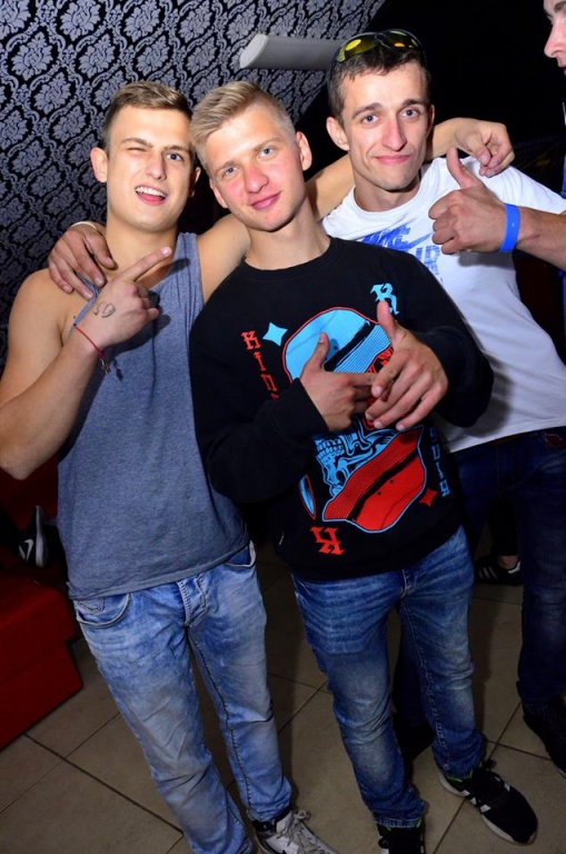 Bungee Party na zakończenie wakacji w Clubie Ibiza Zalesie [ZDJĘCIA] - zdjęcie #8 - eOstroleka.pl