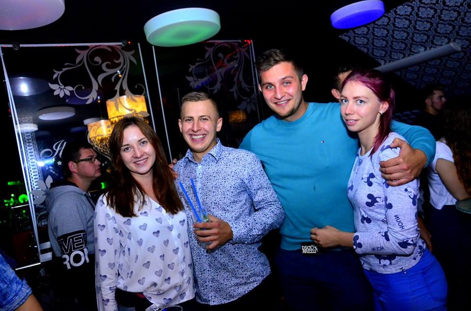 Bungee Party na zakończenie wakacji w Clubie Ibiza Zalesie [ZDJĘCIA] - zdjęcie #9 - eOstroleka.pl