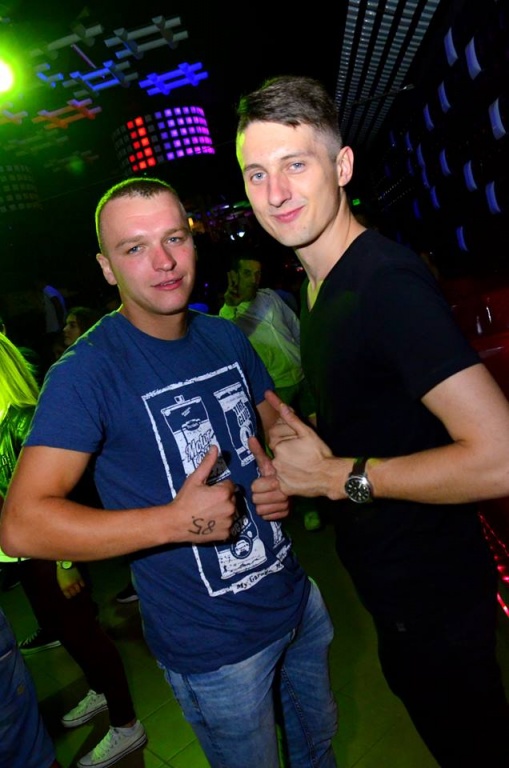 Bungee Party na zakończenie wakacji w Clubie Ibiza Zalesie [ZDJĘCIA] - zdjęcie #22 - eOstroleka.pl