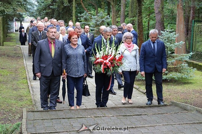 Miejskie obchody rocznicy wybuchu II Wojny Światowej [01.09.2017] - zdjęcie #33 - eOstroleka.pl