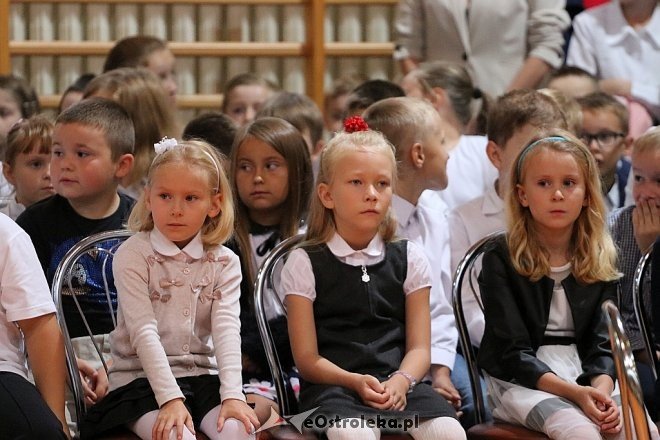 Rozpoczęcie roku szkolnego w Szkole Podstawowej nr 5 [04.09.2017] - zdjęcie #23 - eOstroleka.pl