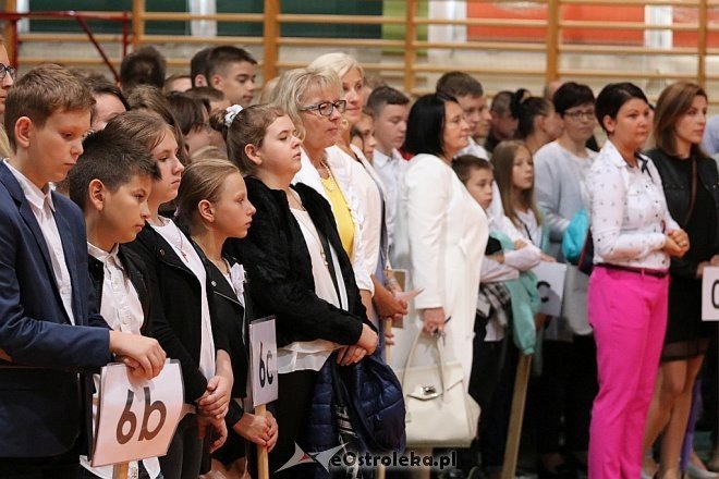 Rozpoczęcie roku szkolnego w Szkole Podstawowej nr 5 [04.09.2017] - zdjęcie #30 - eOstroleka.pl