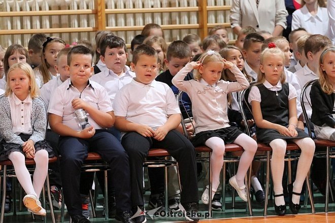 Rozpoczęcie roku szkolnego w Szkole Podstawowej nr 5 [04.09.2017] - zdjęcie #35 - eOstroleka.pl