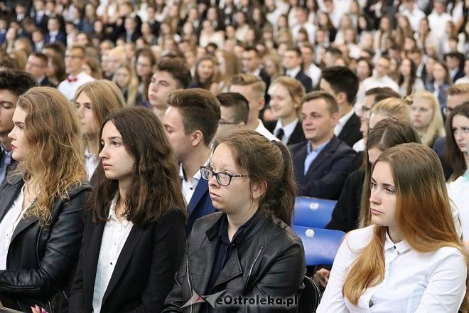 Rozpoczęcie roku szkolnego w I Liceum Ogólnokształcącym [04.09.2017] - zdjęcie #3 - eOstroleka.pl