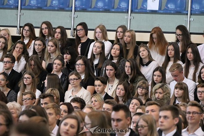 Rozpoczęcie roku szkolnego w I Liceum Ogólnokształcącym [04.09.2017] - zdjęcie #12 - eOstroleka.pl