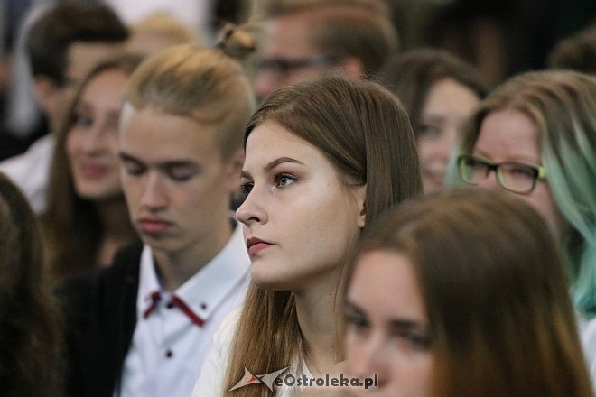 Rozpoczęcie roku szkolnego w I Liceum Ogólnokształcącym [04.09.2017] - zdjęcie #24 - eOstroleka.pl