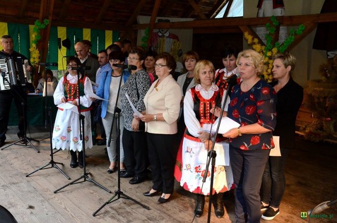 Dożynki gminno-parafialne w Kadzidle [03.09.2017] - zdjęcie #42 - eOstroleka.pl