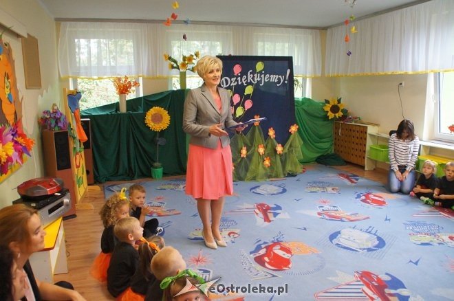 Ostrołęka: Przedszkole nr 5 ma nowy plac zabaw [ZDJĘCIA] - zdjęcie #5 - eOstroleka.pl
