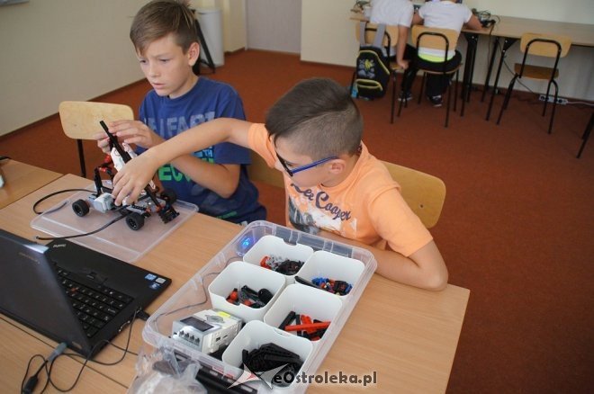 Ostrołęka: Budowali ruchome katapulty z kloców LEGO [WIDEO, ZDJĘCIA] - zdjęcie #7 - eOstroleka.pl