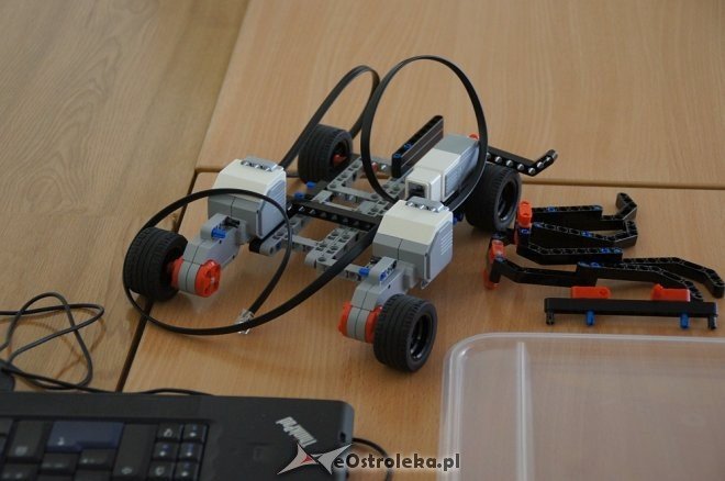 Ostrołęka: Budowali ruchome katapulty z kloców LEGO [WIDEO, ZDJĘCIA] - zdjęcie #26 - eOstroleka.pl