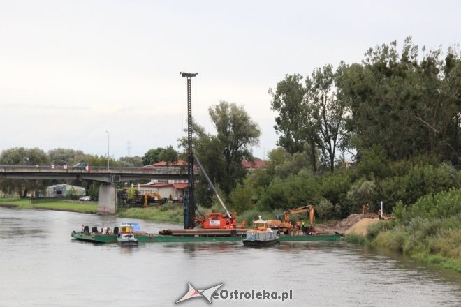 Budowa mostu tymczasowego na Narwi [19.09.2017] - zdjęcie #6 - eOstroleka.pl