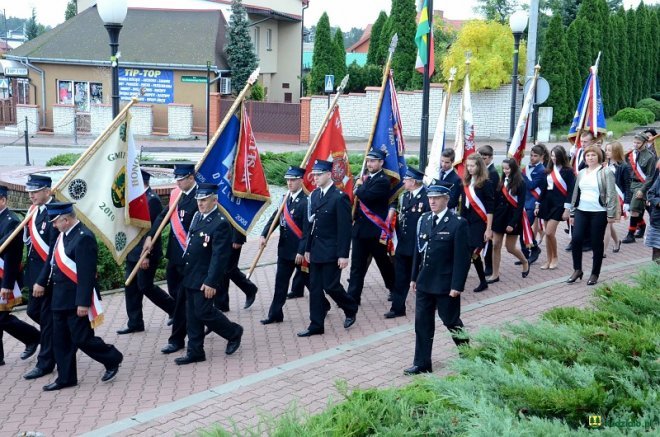 Poświęcenie Skweru Pamięci Męczeństwa Kresowian w Kadzidle [19.09.2017] - zdjęcie #13 - eOstroleka.pl