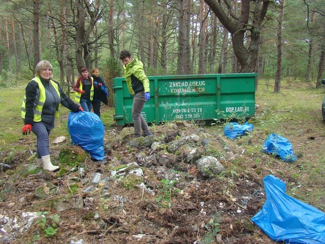Akcja Sprzątania Świata w gminie Olszewo-Borki [ZDJĘCIA] - zdjęcie #1 - eOstroleka.pl
