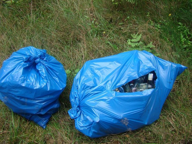 Akcja Sprzątania Świata w gminie Olszewo-Borki [ZDJĘCIA] - zdjęcie #14 - eOstroleka.pl