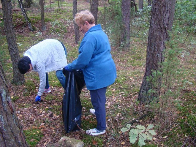 Akcja Sprzątania Świata w gminie Olszewo-Borki [ZDJĘCIA] - zdjęcie #17 - eOstroleka.pl