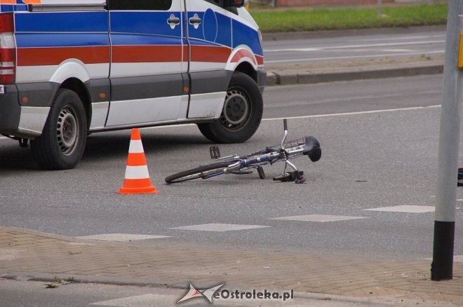 Potrącenie rowerzysty na ulicy Witosa w Ostrołęce [25.09.2017] - zdjęcie #4 - eOstroleka.pl