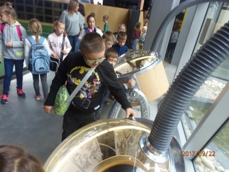 Uczniowie ze Szkoły Podstawowej w Pasiekach z edukacyjną wizytą w Centrum Nauki Kopernik [ZDJĘCIA] - zdjęcie #2 - eOstroleka.pl