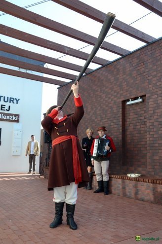 Nowa biblioteka w Kadzidle oficjalnie otwarta [ZDJĘCIA] - zdjęcie #23 - eOstroleka.pl