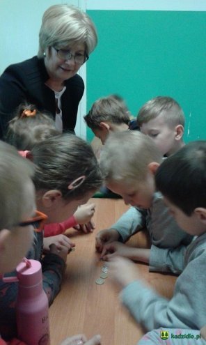 O sposobach na oszczędzanie z uczniami Szkoły Podstawowej w Wachu [ZDJĘCIA] - zdjęcie #12 - eOstroleka.pl