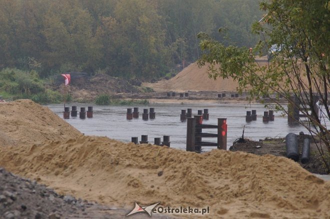 Ostrołęka: Dziś wojsko zaczyna montaż tymczasowego mostu na Narwi [03.10.2017] - zdjęcie #1 - eOstroleka.pl