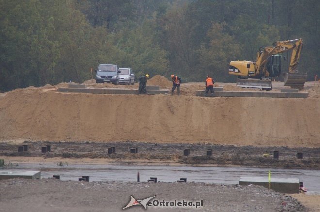 Ostrołęka: Dziś wojsko zaczyna montaż tymczasowego mostu na Narwi [03.10.2017] - zdjęcie #7 - eOstroleka.pl