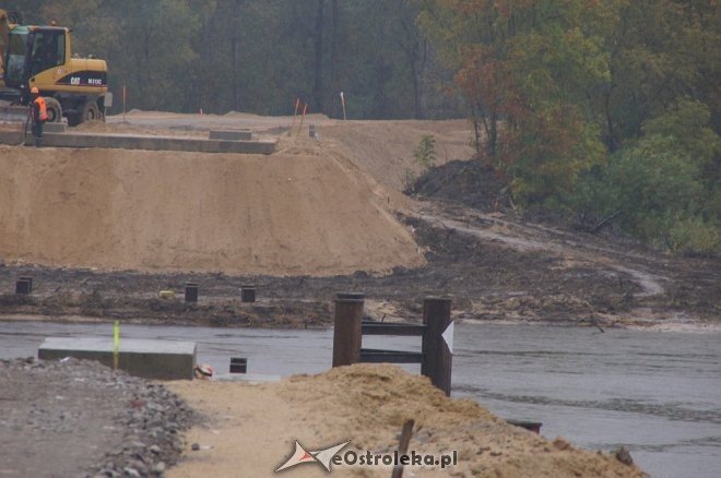 Ostrołęka: Dziś wojsko zaczyna montaż tymczasowego mostu na Narwi [03.10.2017] - zdjęcie #10 - eOstroleka.pl