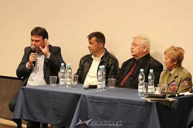 Debata podczas przeglądu filmów dokumentalnych w OCK [02.10.2017] - zdjęcie #2 - eOstroleka.pl