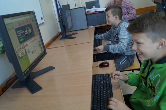 Światowy Dzień Tabliczki Mnożenia w Szkole Podstawowej w Zalasiu [ZDJĘCIA] - zdjęcie #7 - eOstroleka.pl