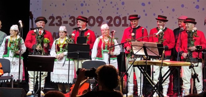 Śpiewacy z Czarni i Bandyś na Festiwalu Skrzyżowaniu Kultur [ZDJĘCIA] - zdjęcie #3 - eOstroleka.pl